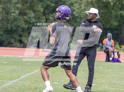 Thumbnail 2 in New Albany vs DeSoto Central (U of Memphis 7v7) photogallery.