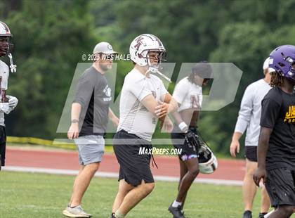 Thumbnail 3 in New Albany vs DeSoto Central (U of Memphis 7v7) photogallery.