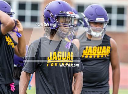 Thumbnail 2 in New Albany vs DeSoto Central (U of Memphis 7v7) photogallery.
