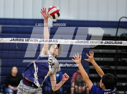 Thumbnail 1 in Thornton @ James Irwin photogallery.