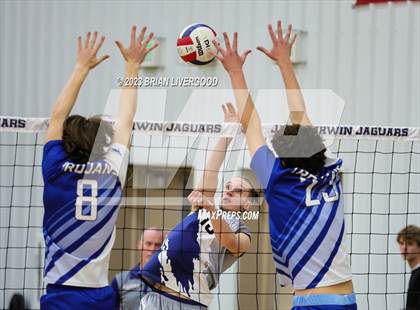 Thumbnail 3 in Thornton @ James Irwin photogallery.
