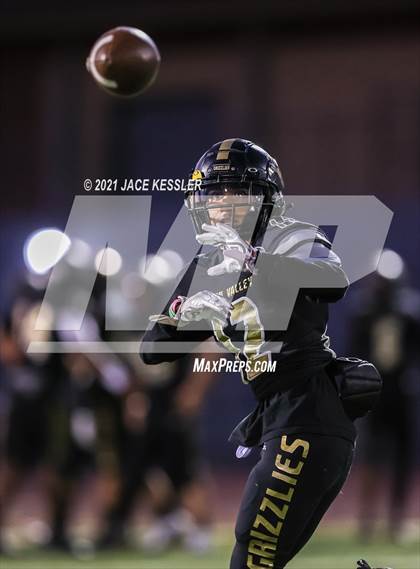 Thumbnail 2 in Saugus @ Golden Valley photogallery.