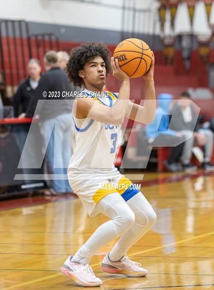 Thumbnail 2 in Analy vs Bakersfield Christian (Russ Peterich Viking Tippoff Classic) photogallery.