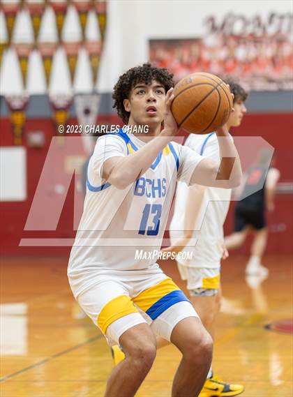 Thumbnail 3 in Analy vs Bakersfield Christian (Russ Peterich Viking Tippoff Classic) photogallery.