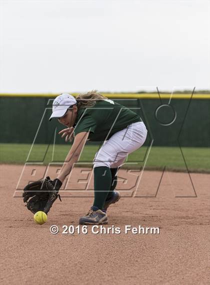 Thumbnail 1 in Pueblo Central @ Falcon photogallery.