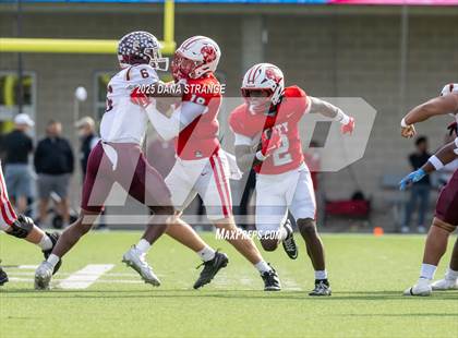 Thumbnail 2 in Summer Creek @ Katy (UIL 6A D2 Football Region) photogallery.