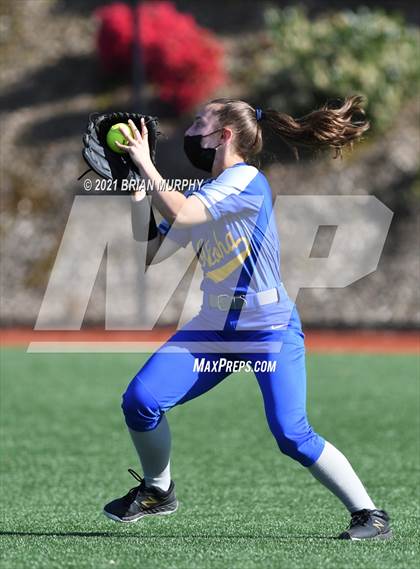 Thumbnail 2 in Aloha @ Jesuit photogallery.