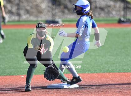 Thumbnail 3 in Aloha @ Jesuit photogallery.