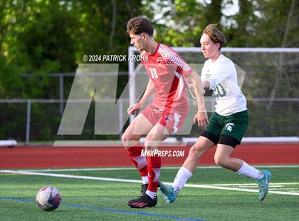 Thumbnail 2 in Skyline vs Newport (WIAA 4A District 1/2 Playoff) photogallery.