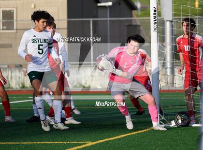 Thumbnail 2 in Skyline vs Newport (WIAA 4A District 1/2 Playoff) photogallery.