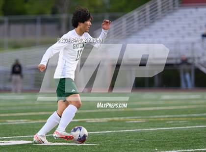 Thumbnail 2 in Skyline vs Newport (WIAA 4A District 1/2 Playoff) photogallery.