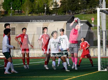 Thumbnail 1 in Skyline vs Newport (WIAA 4A District 1/2 Playoff) photogallery.