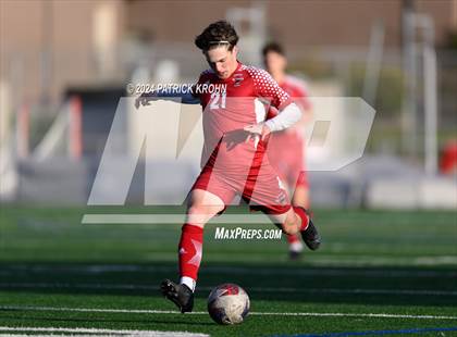Thumbnail 1 in Skyline vs Newport (WIAA 4A District 1/2 Playoff) photogallery.
