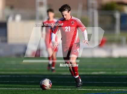 Thumbnail 3 in Skyline vs Newport (WIAA 4A District 1/2 Playoff) photogallery.