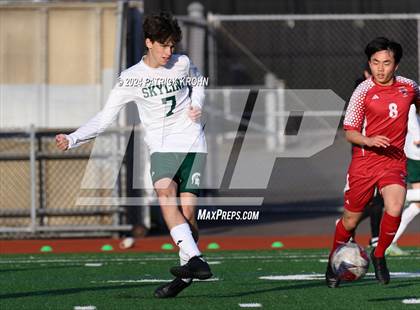 Thumbnail 1 in Skyline vs Newport (WIAA 4A District 1/2 Playoff) photogallery.