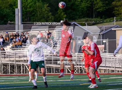 Thumbnail 3 in Skyline vs Newport (WIAA 4A District 1/2 Playoff) photogallery.