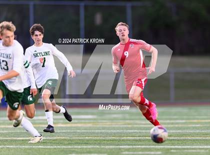 Thumbnail 3 in Skyline vs Newport (WIAA 4A District 1/2 Playoff) photogallery.
