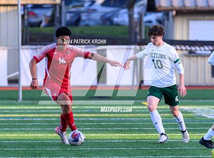 Thumbnail 2 in Skyline vs Newport (WIAA 4A District 1/2 Playoff) photogallery.