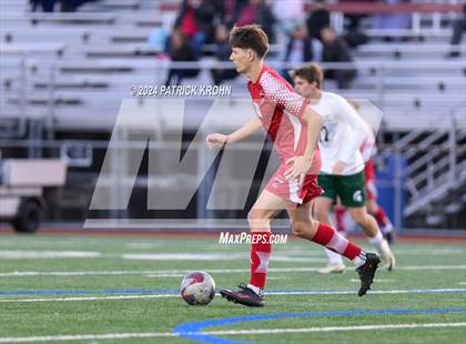 Thumbnail 3 in Skyline vs Newport (WIAA 4A District 1/2 Playoff) photogallery.