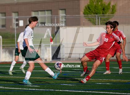 Thumbnail 3 in Skyline vs Newport (WIAA 4A District 1/2 Playoff) photogallery.
