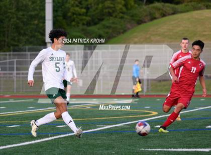 Thumbnail 1 in Skyline vs Newport (WIAA 4A District 1/2 Playoff) photogallery.