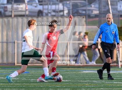 Thumbnail 1 in Skyline vs Newport (WIAA 4A District 1/2 Playoff) photogallery.