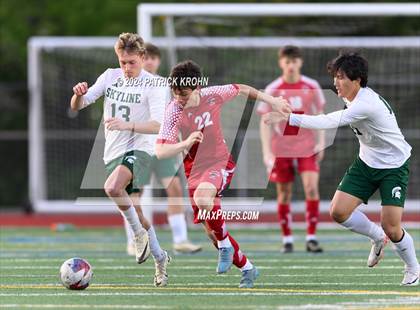 Thumbnail 2 in Skyline vs Newport (WIAA 4A District 1/2 Playoff) photogallery.