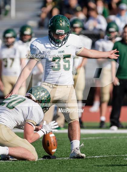 Thumbnail 1 in Huntley vs. Fremd (IHSA Class 8A Playoffs) photogallery.