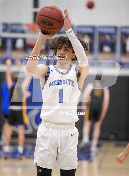 Thumbnail 3 in Prescott vs Mesquite (AIA 4A Round 1 Playoff) photogallery.