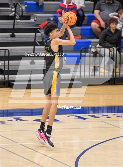 Thumbnail 1 in Prescott vs Mesquite (AIA 4A Round 1 Playoff) photogallery.