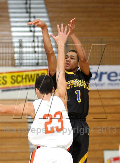 Thumbnail 2 in Jefferson vs Sprague (Les Schwab Invitational) photogallery.