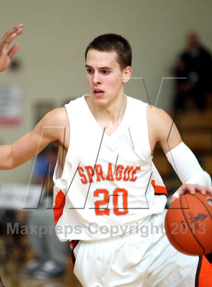 Thumbnail 1 in Jefferson vs Sprague (Les Schwab Invitational) photogallery.