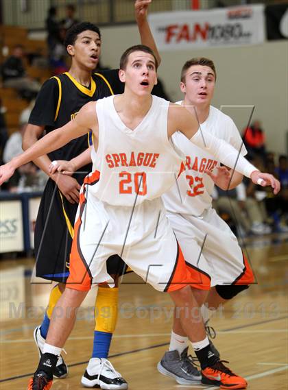 Thumbnail 3 in Jefferson vs Sprague (Les Schwab Invitational) photogallery.
