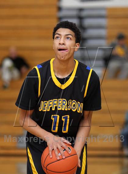 Thumbnail 1 in Jefferson vs Sprague (Les Schwab Invitational) photogallery.