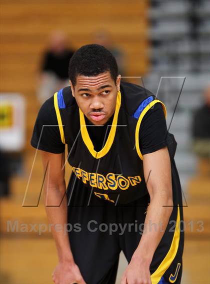 Thumbnail 3 in Jefferson vs Sprague (Les Schwab Invitational) photogallery.
