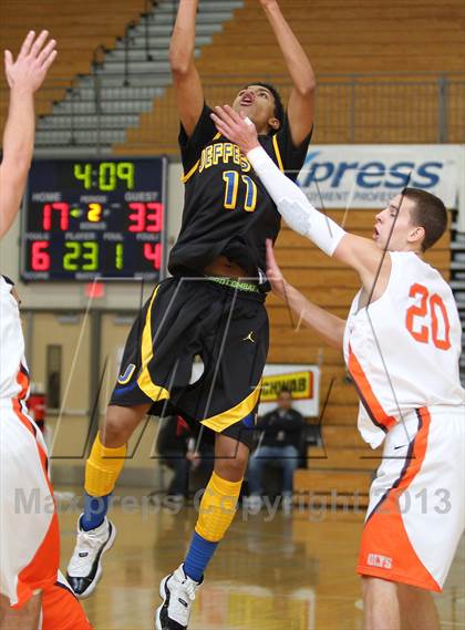 Thumbnail 1 in Jefferson vs Sprague (Les Schwab Invitational) photogallery.