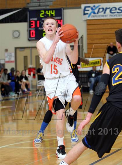 Thumbnail 1 in Jefferson vs Sprague (Les Schwab Invitational) photogallery.