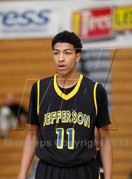 Thumbnail 3 in Jefferson vs Sprague (Les Schwab Invitational) photogallery.