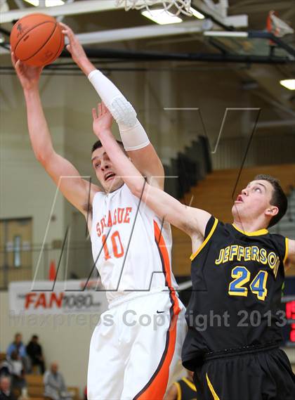 Thumbnail 3 in Jefferson vs Sprague (Les Schwab Invitational) photogallery.