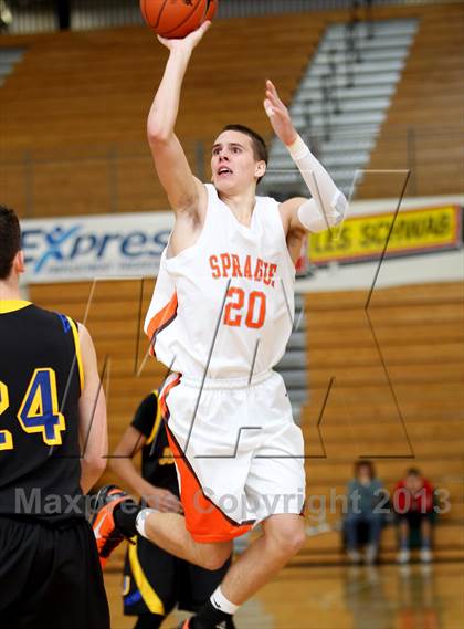 Thumbnail 3 in Jefferson vs Sprague (Les Schwab Invitational) photogallery.
