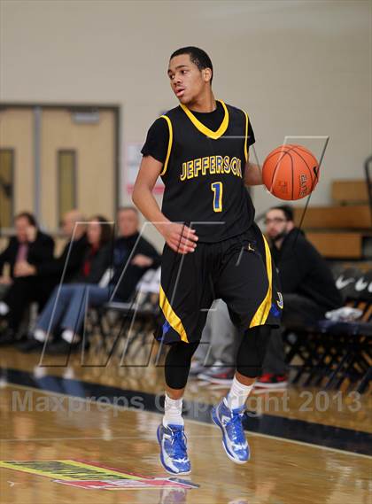 Thumbnail 2 in Jefferson vs Sprague (Les Schwab Invitational) photogallery.