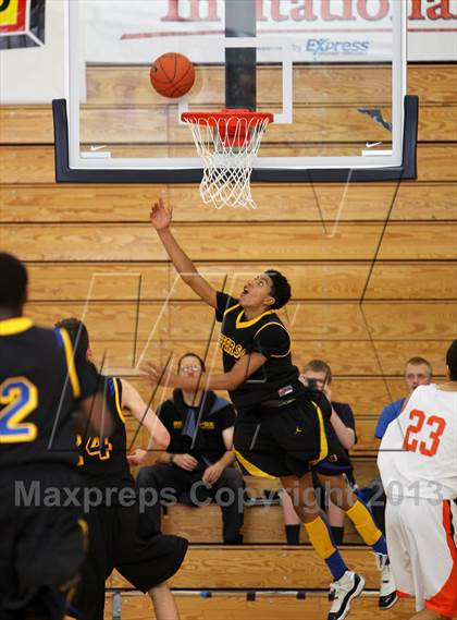 Thumbnail 2 in Jefferson vs Sprague (Les Schwab Invitational) photogallery.