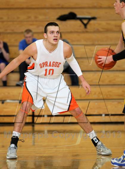 Thumbnail 2 in Jefferson vs Sprague (Les Schwab Invitational) photogallery.