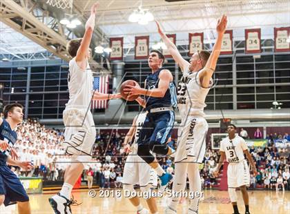 Thumbnail 3 in Saint Francis vs. Bellarmine College Prep (CIF CCS Open Division Final) photogallery.