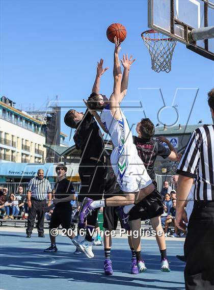 Thumbnail 1 in Pacifica Christian/Santa Monica vs. Albert Einstein Academy (Venice Beach Outdoor Classic) photogallery.