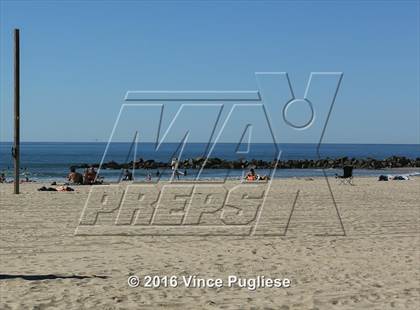 Thumbnail 2 in Pacifica Christian/Santa Monica vs. Albert Einstein Academy (Venice Beach Outdoor Classic) photogallery.