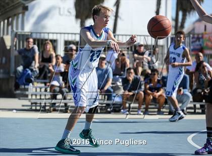 Thumbnail 1 in Pacifica Christian/Santa Monica vs. Albert Einstein Academy (Venice Beach Outdoor Classic) photogallery.