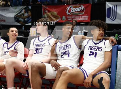 Thumbnail 3 in Centerville vs Pickerington Central (OHSAA D1 Final)  photogallery.