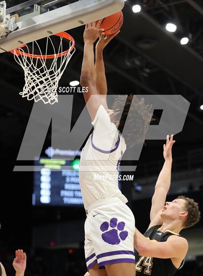 Thumbnail 3 in Centerville vs Pickerington Central (OHSAA D1 Final)  photogallery.