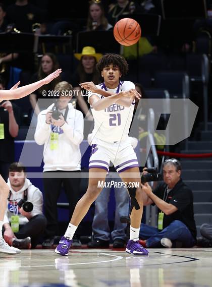 Thumbnail 3 in Centerville vs Pickerington Central (OHSAA D1 Final)  photogallery.